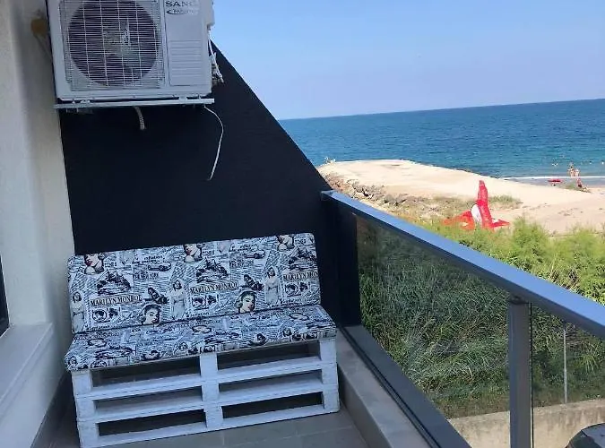 анели Apartment